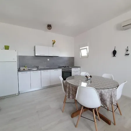 Sunset Dolac Апартаменты Примоштен